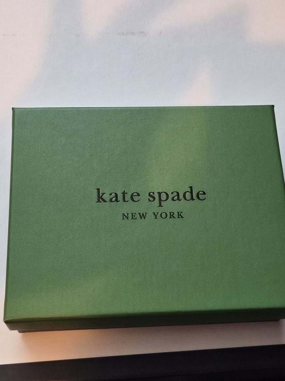 Kate Spade Pop Of Joy Spade Flower 10 mm Fuchsia Pendant - Picture 6 of 7